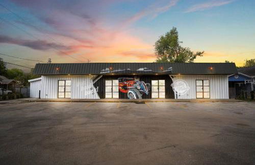 Maltby Motors 3 - Low Rider Loft near Downtown - Foto 18