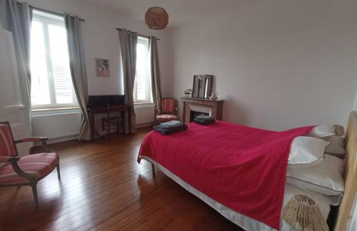 Big Townhouse In Paray Le Monial For 25 People - Foto 20