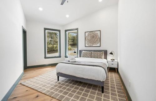 Lakeside Luxe-Lake Access-Hot Tub-Amazing Patio - Foto 21