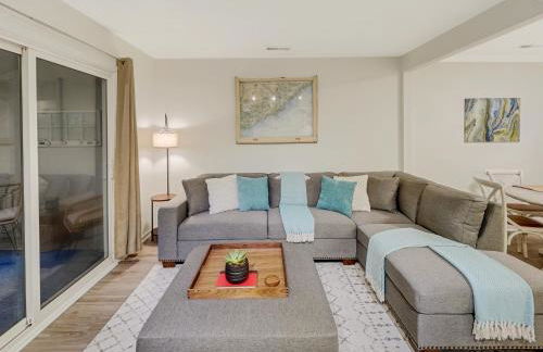 5 Min to Beach—King Beds - Photo 10