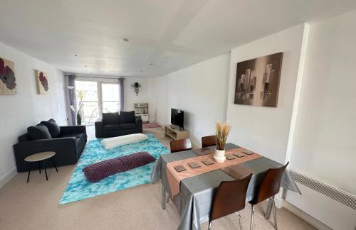 Water Front APT Walk to the Beach & City Centre - Foto 1