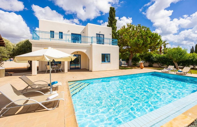 Villa Ermis in Peyia - Photo 2