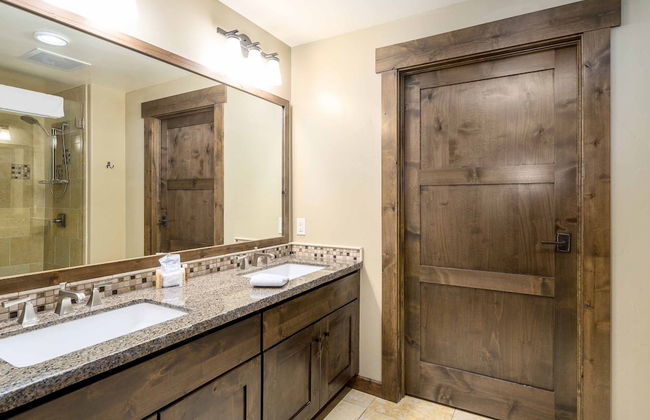 Trailhead Lodge - Photo 53