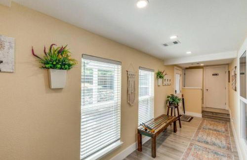 StockYards! Less than 4 minutes-Sleeps 8-Lee House - Foto 29