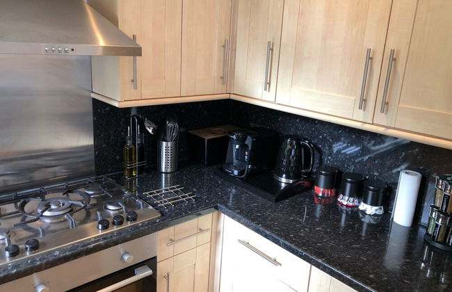 Apartmentsleeps6-balcony-freep-whiterabbitretreat - Foto 6