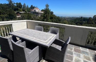 Big Bright Burlingame Hills Bay View Home - Foto 9