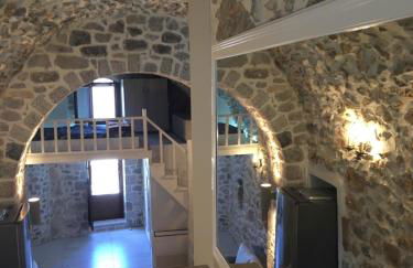 Elata Stone House - Photo 23