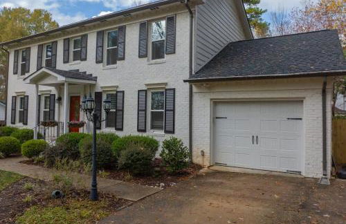 Fire pit - 6 Min to North Hills - Screened Porch - Foto 41