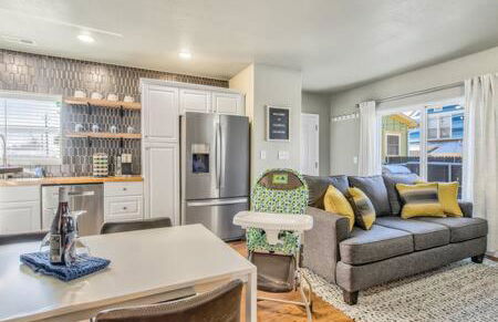 Vibrant Watermelon - Hot Tub, BBQ-Grill, King-Bed, Backyard, Parking - Foto 34