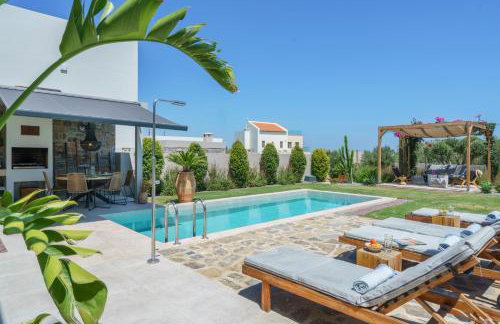 Modern Family Villa Leba with Private Pool & BBQ - Foto 3