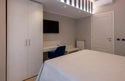 Crystal & Esmeralda Apartment Suites Sorrento - Photo 22