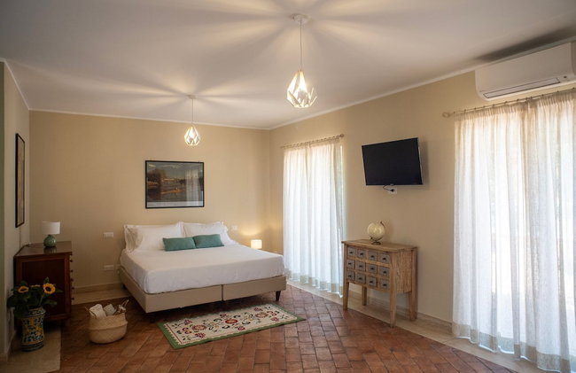Hero's Garden Relais - Photo 3