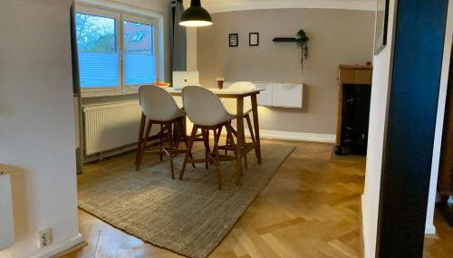 Kaffee, Klima, Klappsessel - Zentrale FeWo für 5 Gäste, Nähe Bahnhof - Photo 2