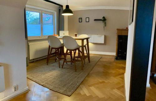 Kaffee, Klima, Klappsessel - Zentrale FeWo für 5 Gäste, Nähe Bahnhof - Photo 2