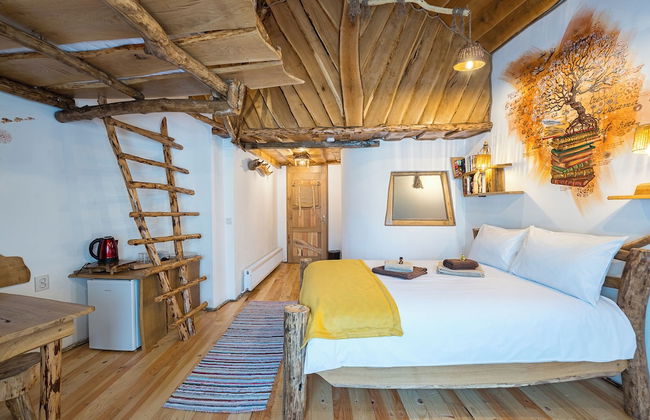 Viewtopia - The Secret Land - Photo 20