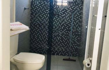 Casa Ampla com Piscina e Churrasqueira - Foto 16