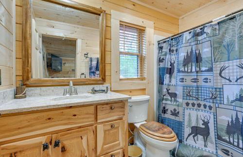 Adams Cabin with Game Room and Fire Pit - Foto 21