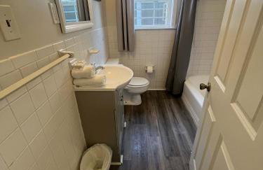 Fenced Yard Centrally Located-Parkway Village Pad - Foto 59