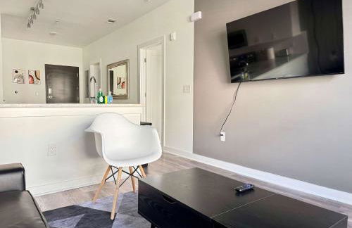 Luxury New 1B1B Private Balcony w Washer Dryer 525Pkwy215 - Foto 11