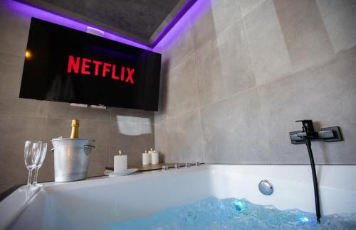 Ecrin des Alpes, Jacuzzi, Netflix, Ambiance chalet - Foto 11