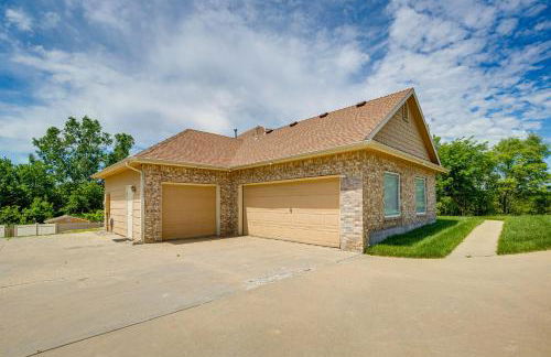 Junction City Home with Hot Tub - Near Milford Lake! - Foto 43