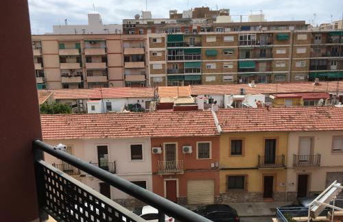 Apartamento de 4 dormitorios a tan sólo 2,5 km de la Playa San Juan - Foto 3