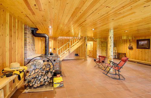 Nordic Style Lodge with Deck on 80 Acres in Arlee - Foto 18