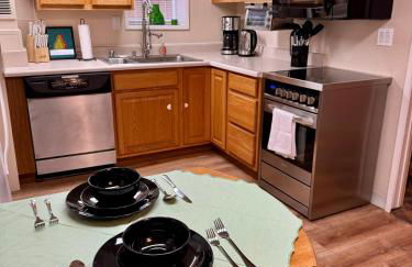 Queen Bea-Seattle-Queen Anne-Basement-Level - Foto 1