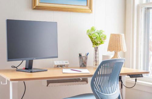 The Curator's Retreat For 8 - Photo 7