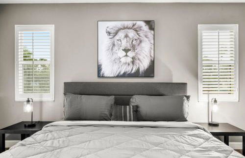 Heart of Tampa Hyde Park 4 Bedroom House - Located Near Hyde Park Village, SoHo and Local Beach - Spacious and Comfortable Stay in Perfect Location - Great for Families and Groups Visiting Tampa Near Airport! - Foto 17