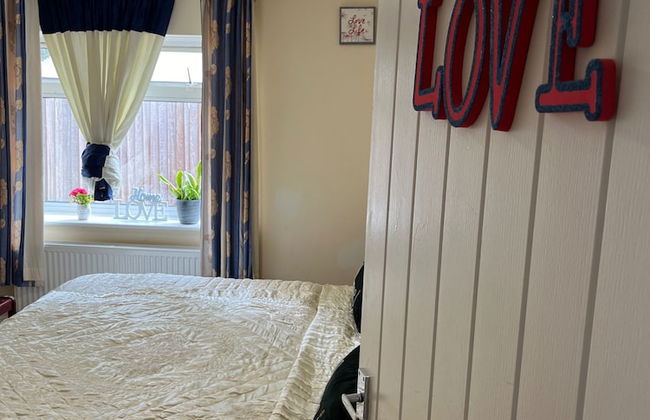 3 Bed Cottage Retreat - Private Garden & Parking - Foto 2