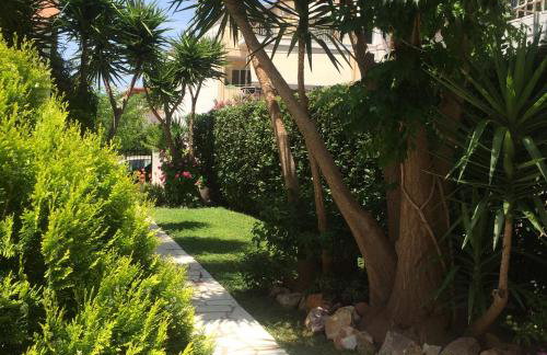 Villa Belmar Self-Catered Apartments - Photo 13