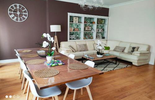 157m2, 4 chambres, 4 salles de bains, 2 WC, 2 parkings en hypercentre - Foto 5