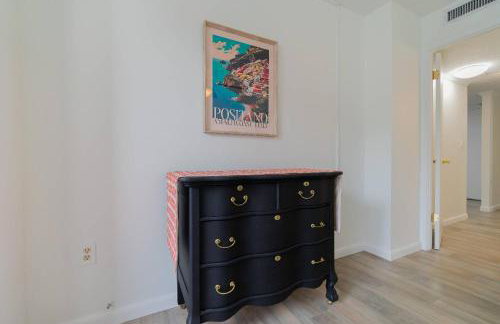 Luxury Beachfront Condo, Pool, Tennis Court, Sauna, Gym #locationenvy - Photo 20