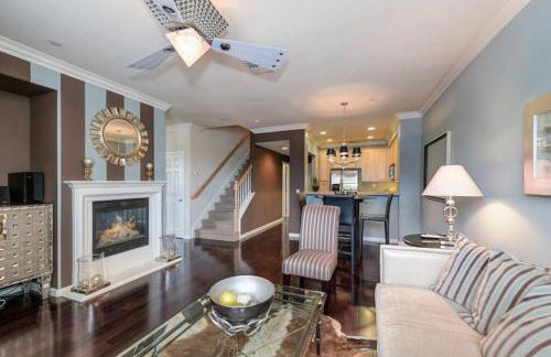 Elegant Natomas Town-home For Business Travelers - Foto 1