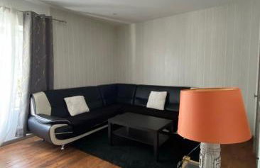 Maison à la campagne Grande cuisine tous équipés, grand salon , 3 chambres avec lits doubles, salle de bain et toilettes - Foto 2