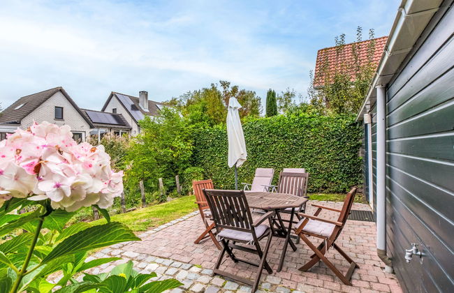 2 bedroom House in Schoondijke with garden and terrace - Photo 8