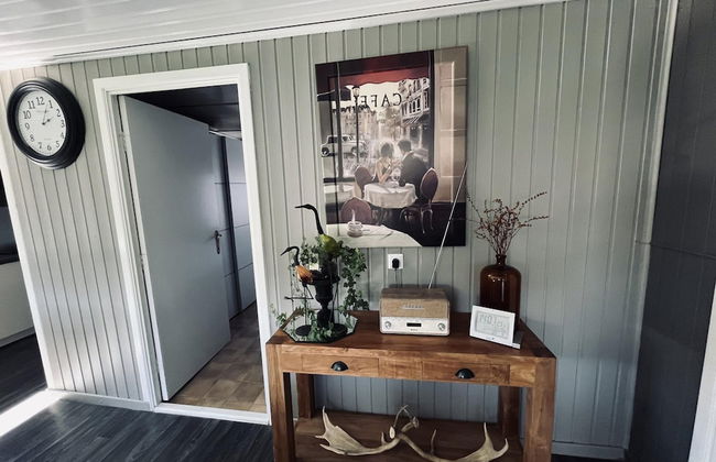 Modern Waterfront Chalet - Foto 25