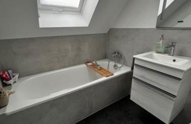 Moderne Galeriewohnung mit Balkon und Stellplatz am Wenigemarkt - Foto 32