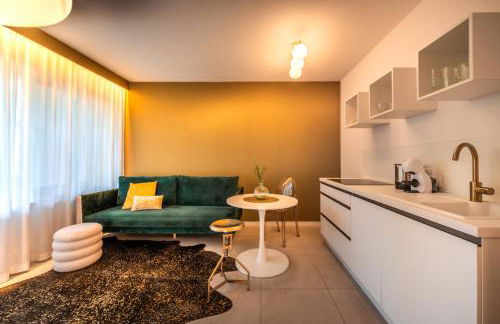 goldfinger + suites - Photo 74