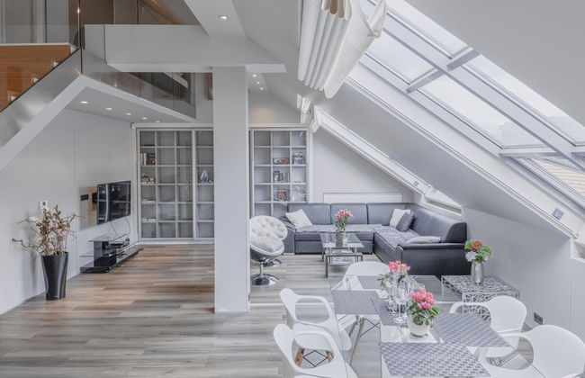 Luxury Apartment in Centre - Photo 8