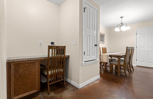 Spacious 3BR Home in Amazing Location - Photo 29