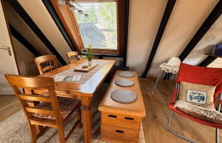 Gemütliches Ferienhaus in der Eifel mit Pool, Tennisplatz, Minigolf und nahem See - Foto 6