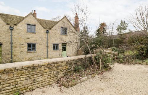 High Cogges Farm Holiday Cottages - Photo 2