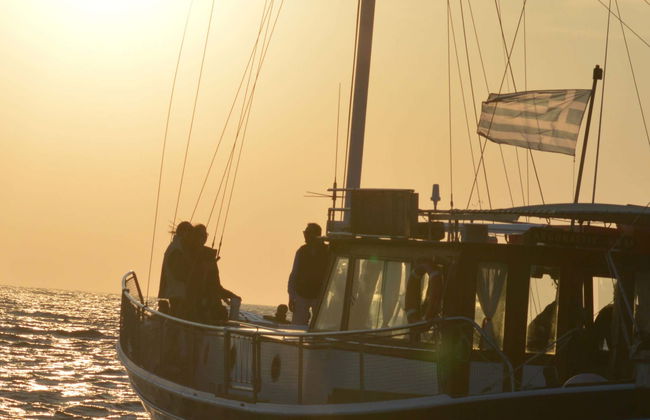 Crucero por Mykonos al atardecer - Foto 1