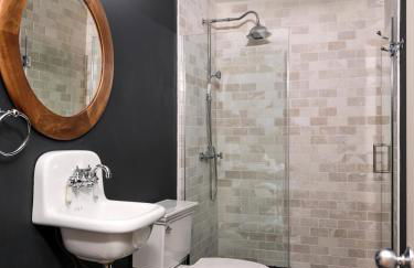 Luxuriously Restored Farm Cabin - Foto 32