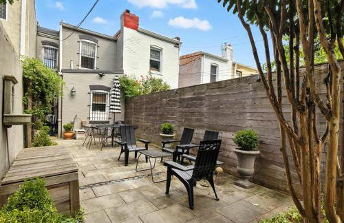 Capitol Hill Retreat Modern 2BR - Private Patio - Foto 18