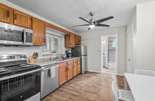 Bloomfield, Pittsburgh Large and Accessible 3 Bedroom Apr with Free Parking - Foto 11