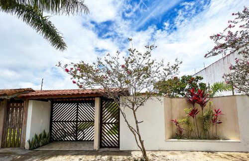 Casa com churrasqueira e piscina em Itanhaem - Foto 46