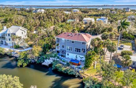 Hot Tub Sleeps 10 Park Your Boat & Trailer - Photo 80